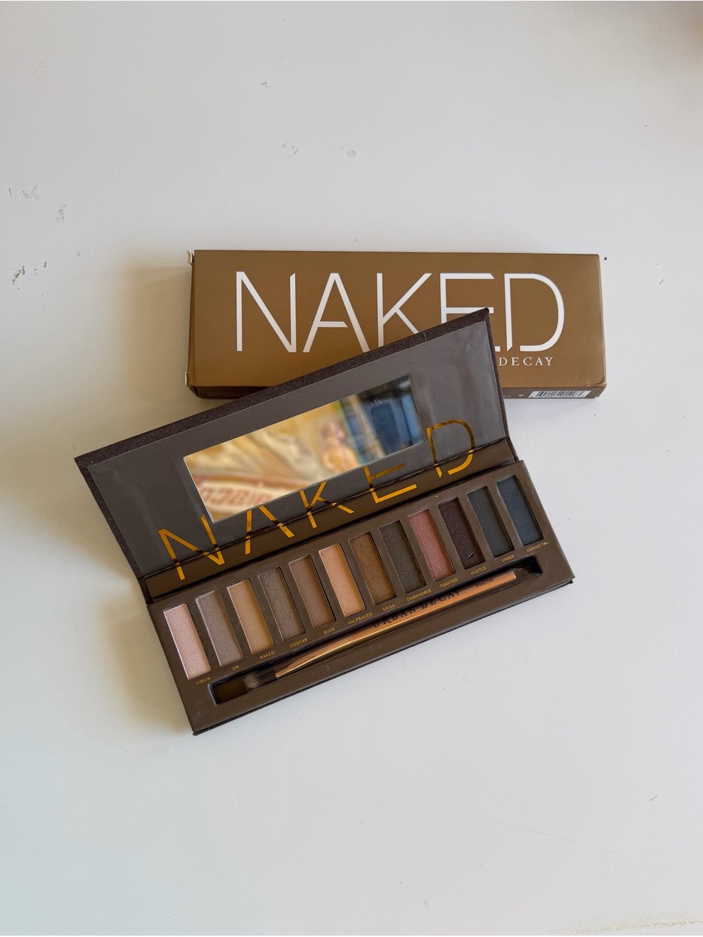 Urban Decay Naked Eyeshadow Palette - Beige, Taupe, Brown, Bronze
